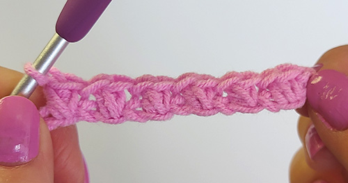 mini bead stitch tutorial - row of stitches